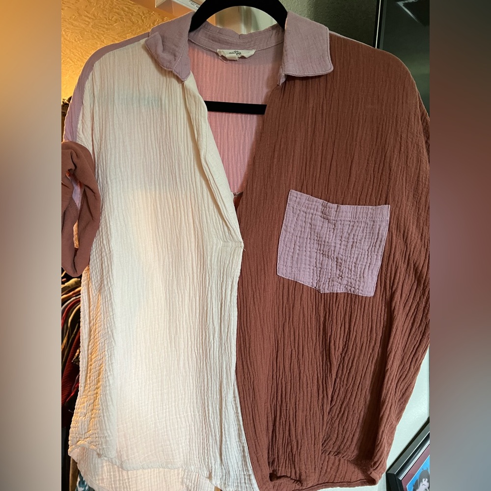 Multi color top. Medium.